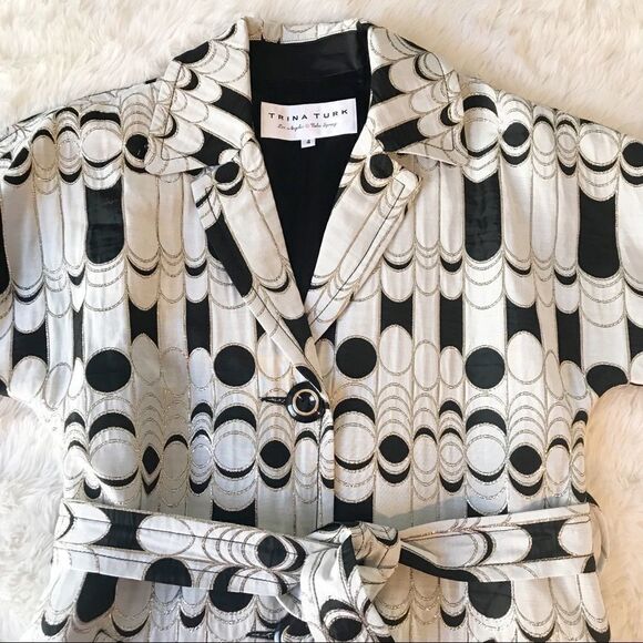 TRINA TURK Belted Trench Coat Metallic Print Jacquard Black Cream Size 4 - Picture 3 of 12